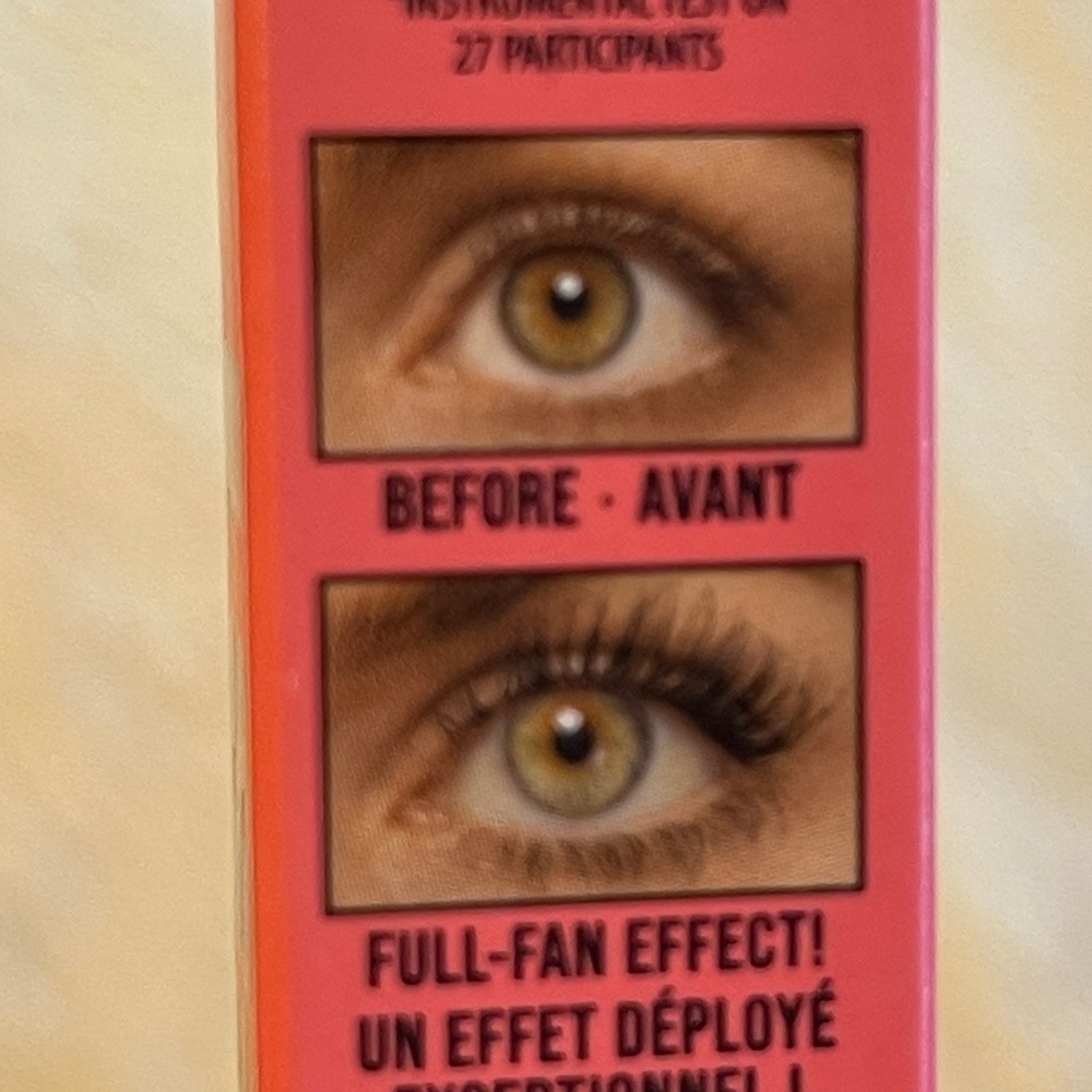 BENEFIT COSMETICS Fan Fest Fanning & Volumizing Mascara In Hyper Black - Picture 9 of 14